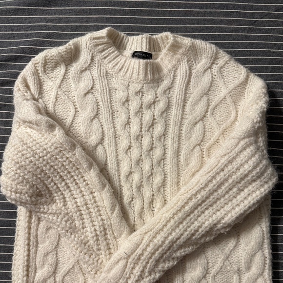Knitted crewneck sweater - Picture 1 of 3